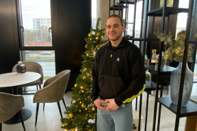 «Собрал по квартире флаги, нашивки — и как добропорядочный гражданин, все это закопал в лесу. А телефон не почистил»