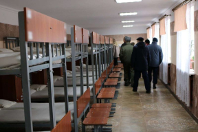 «Охранники угрожали сделать из меня «тюленя»